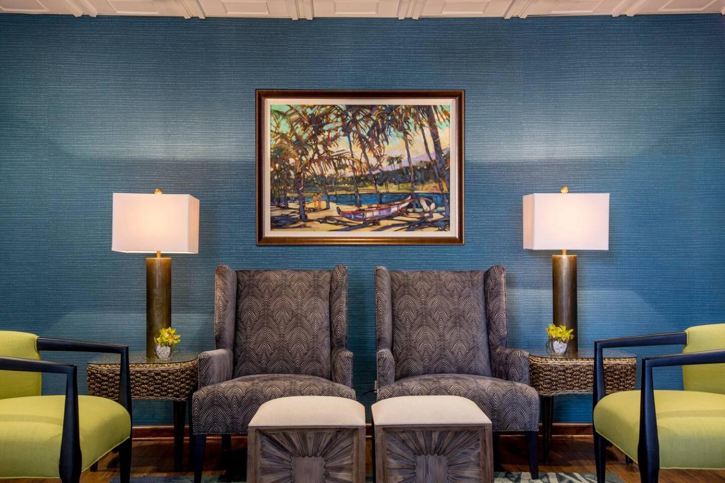 Luxury Oceanfront 2 Bedroom Apartment At Waikiki Beach Tower Хонолулу Екстериор снимка