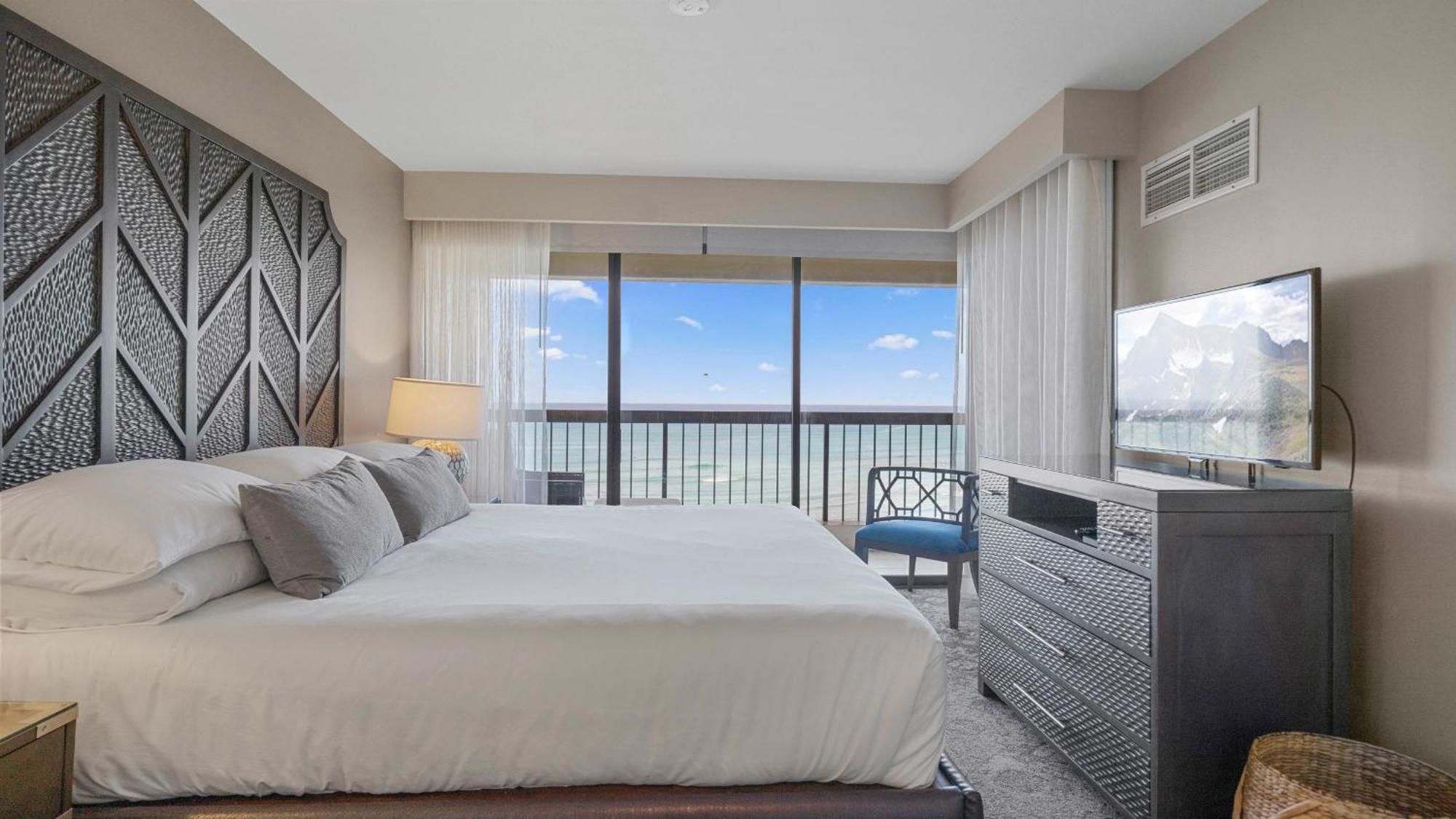 Luxury Oceanfront 2 Bedroom Apartment At Waikiki Beach Tower Хонолулу Екстериор снимка